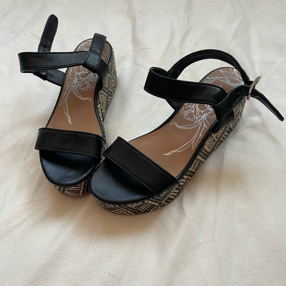 DV Dolce Vita shoes